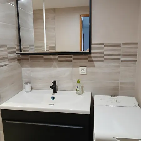Les Grands Champs Apartment